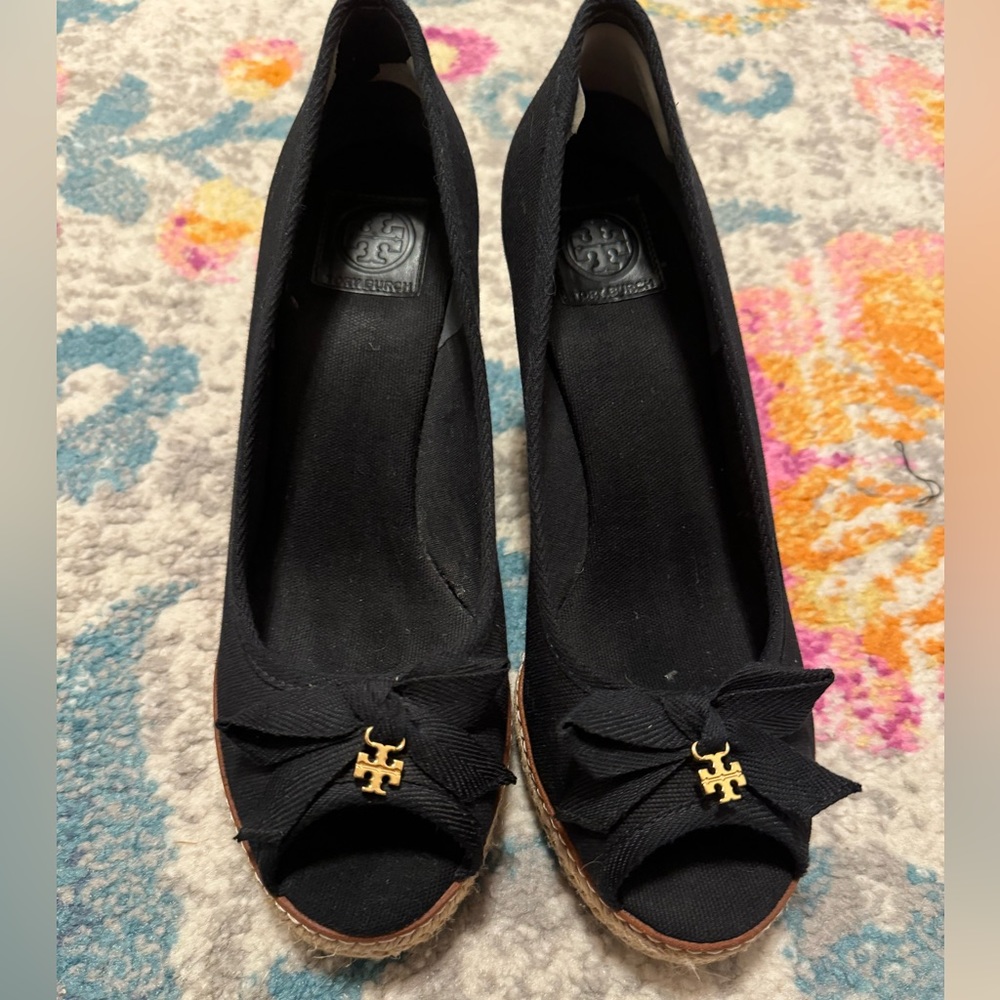 Never Worn NWOT Tory Burch Jackie Wedge 85 mm
